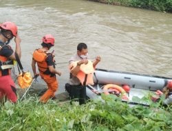 Usai Minum Tuak, Lansia Terpeleset ke Sungai, Hingga Kini Belum Ditemukan