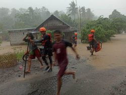 Basarnas Mamuju Evakuasi 96 Orang Korban Banjir