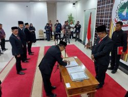 Komisaris dan Direksi PT Sulawesi Barat Malaqbi Dilantik, Ini Pesan Akmal Malik