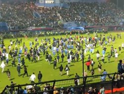 Ini Alasan Polisi Tembakkan Gas Air Mata ke Suporter yang Rusuh di Stadion Kanjuruhan Malang