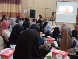 Seminar Nasional, Amran Sulaiman Dongkrak Semangat Mahasiswa UHO