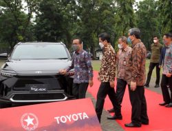 Mobil Listrik Toyota bZ4X dan Lexus UX 300e Jadi Kendaraan Resmi KTT G20 di Bali
