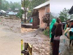 Banjir Terjang Desa Rantedoda Tapalang, Rumah Hanyut, Warga Mengungsi