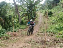 Balap Sepeda Ketegori Downhill, Polman Rebut Emas, Mamuju Raih Perak