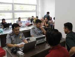 Imigrasi Mamuju Beri Layanan Eazy Passport di Kantor BPK Sulbar