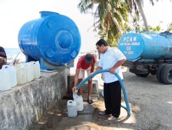PDAM Polman Suplai Air Bersih ke Pulau Battoa
