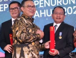 Tekan Stunting, Yaumil Terima Manggala Karya Kencana dari BKKBN