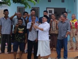 Kunjungi Posko Pemenangan, Arwan Bercengkrama dengan Warga Ulumanda