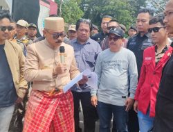 Respon Tuntutan Pendemo, SDK Janjikan Pengawasan Upah Buruh dan Transparansi Beasiswa