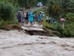 Jembatan Terbawa Banjir di Matangnga, BPBD Sulbar-Polman Lakukan Penanganan Darurat