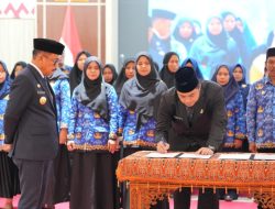 Gubernur Sulbar Lantik Kabiro Barjas dan 28 Pejabat Fungsional